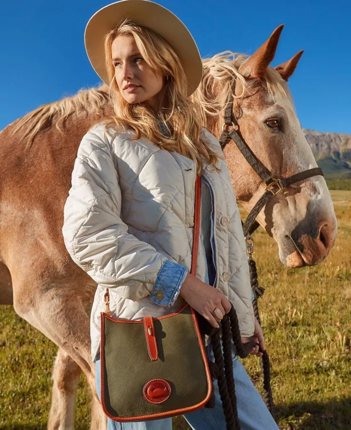 Woman All Weather Leather 30 Crossbody 22 Taupe Dooney and Bourke Crossbodies Woman All Weather Leather 30 Crossbody 22 Taupe Dooney and Bourke Crossbodies