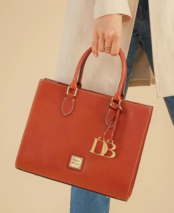 Woman Belmar Janine 30 N S Black Dooney and Bourke Satchels Woman Belmar Janine 30 N S Black Dooney and Bourke Satchels