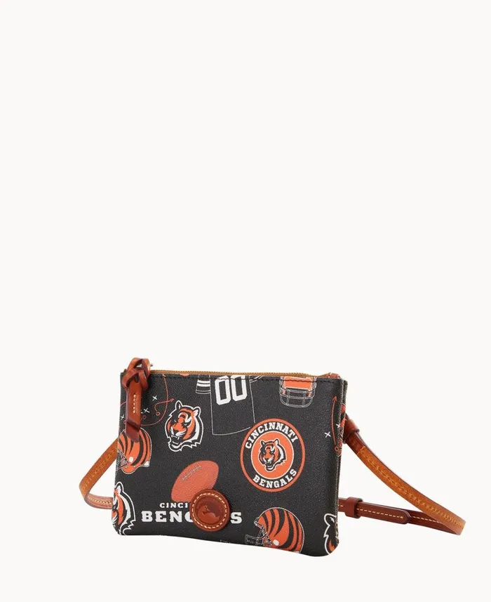 Woman NFL Bengals Top Zip Crossbody Bengals Dooney and Bourke Crossbodies Woman NFL Bengals Top Zip Crossbody Bengals Dooney and Bourke Crossbodies