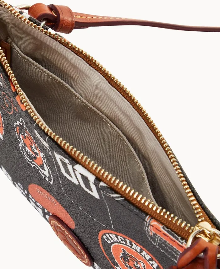 Woman NFL Bengals Top Zip Crossbody Bengals Dooney and Bourke Crossbodies Woman NFL Bengals Top Zip Crossbody Bengals Dooney and Bourke Crossbodies
