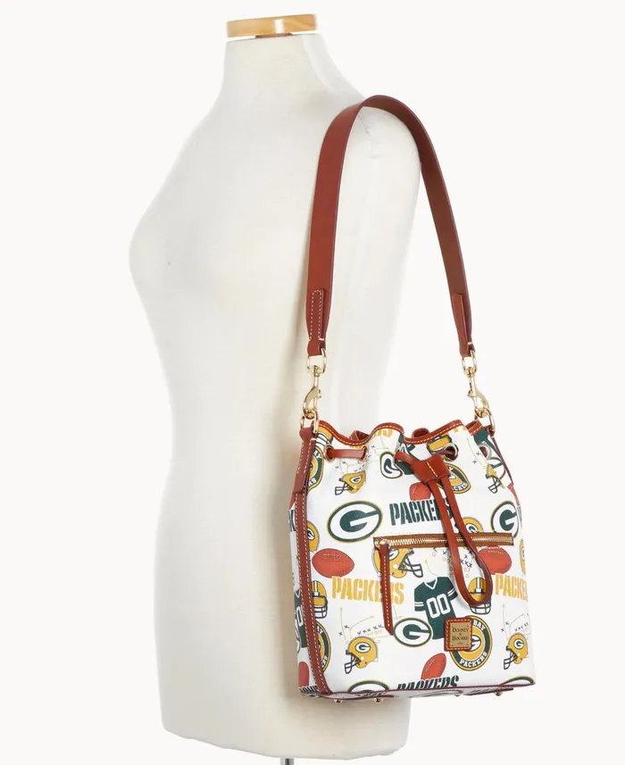 Woman NFL Packers Drawstring Packers Dooney and Bourke Shoulder Bags Woman NFL Packers Drawstring Packers Dooney and Bourke Shoulder Bags