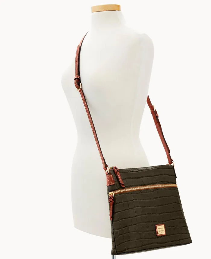 Woman Oakdale Crossbody Black Dooney and Bourke Crossbodies Woman Oakdale Crossbody Black Dooney and Bourke Crossbodies