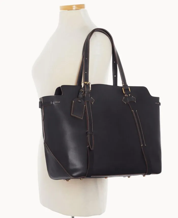 Woman Volta Leone Black Dooney and Bourke Satchels Woman Volta Leone Black Dooney and Bourke Satchels