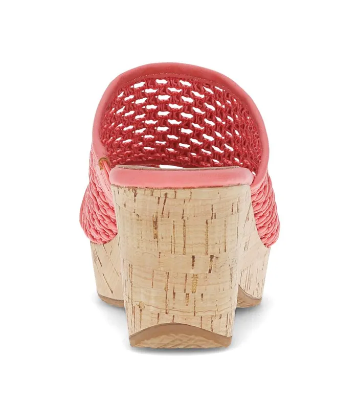 Women Bethie Wedge Sandal Coral Cove Baretraps Wedge Sandals