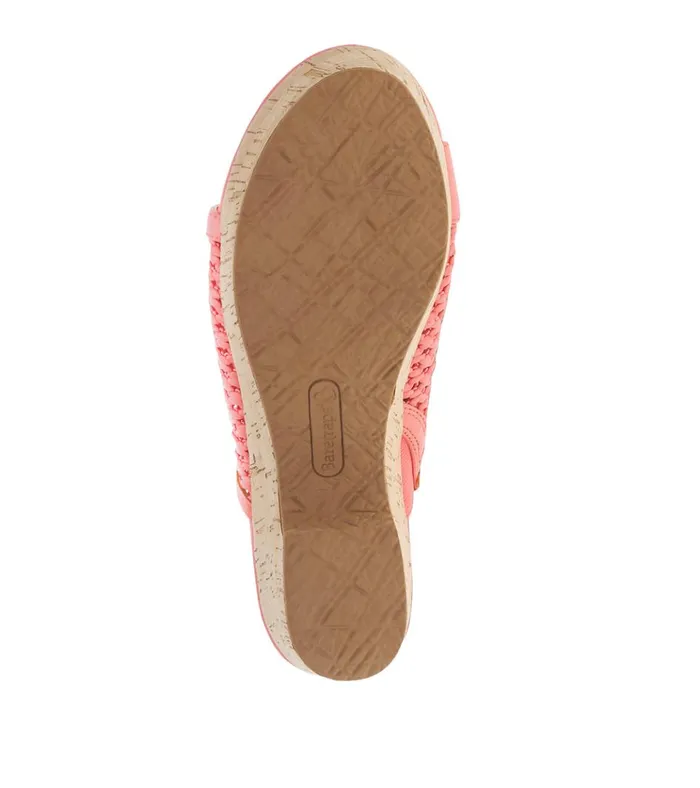 Women Bethie Wedge Sandal Coral Cove Baretraps Wedge Sandals
