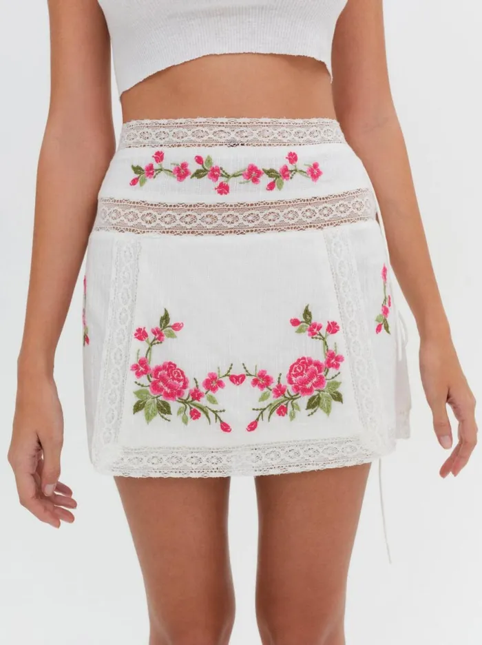 Women Bottoms For Love and Lemons Jolene Embroidered Mini Skirt White Women Bottoms For Love and Lemons Jolene Embroidered Mini Skirt White