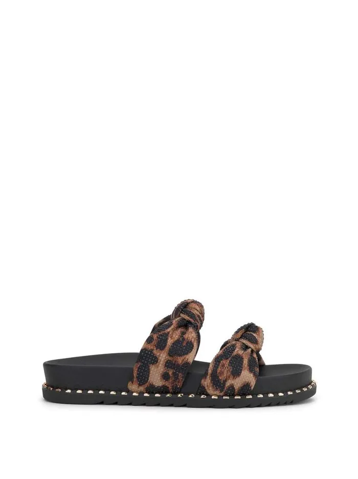 Women Caralyna Flat Sandal In Leopard Jessica Simpson Flats