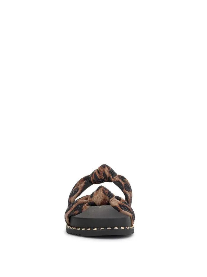 Women Caralyna Flat Sandal In Leopard Jessica Simpson Flats