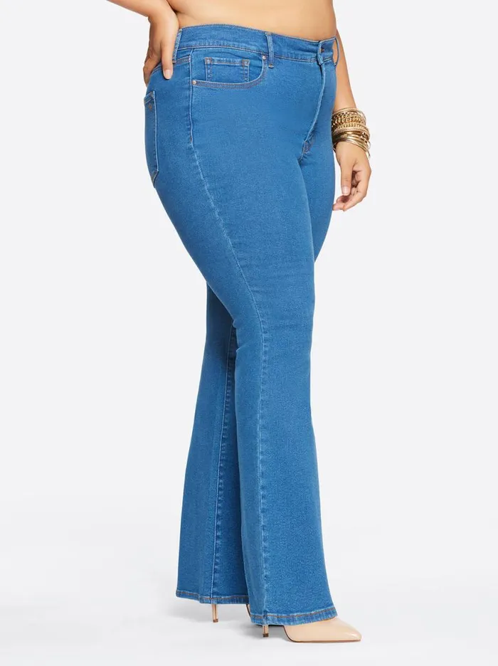 Women Charmed Flare In Sandra Jessica Simpson Denim