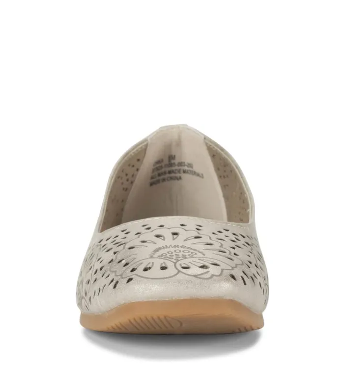 Women Chika Casual Flat Champagne Baretraps Flats and Loafers