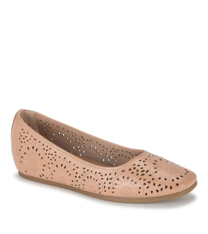 Women Chika Casual Flat Rouge Baretraps Flats and Loafers