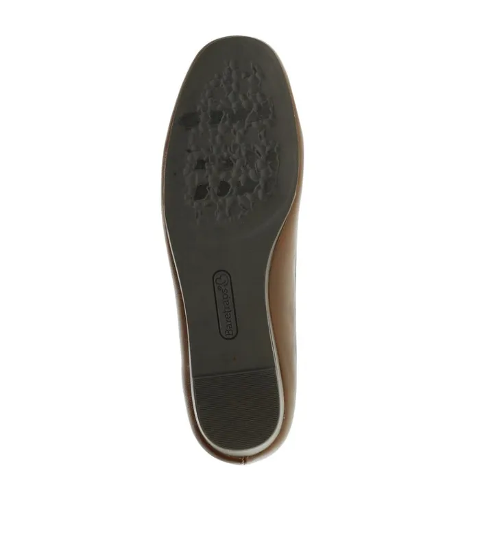 Women Covette Wedge Slip On Bloodstone Baretraps Flats and Loafers