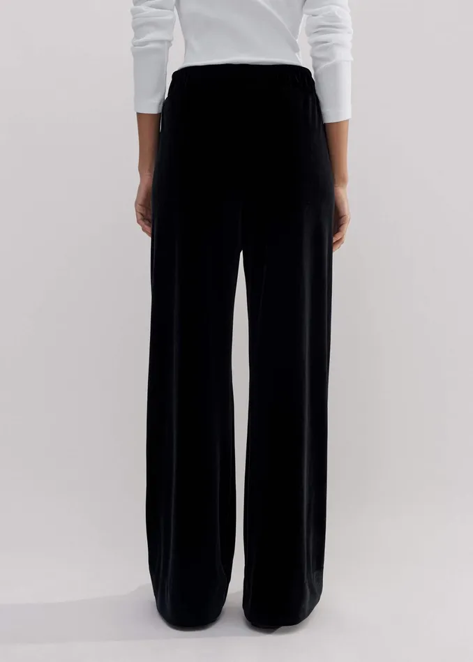 Women Fluid Velour Track Pant Black MEEM