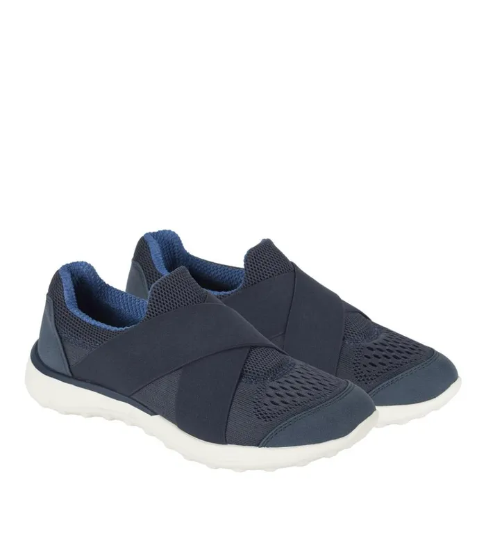 Women Gerri Casual Slip On Sneaker Navy Blue Baretraps Sneakers
