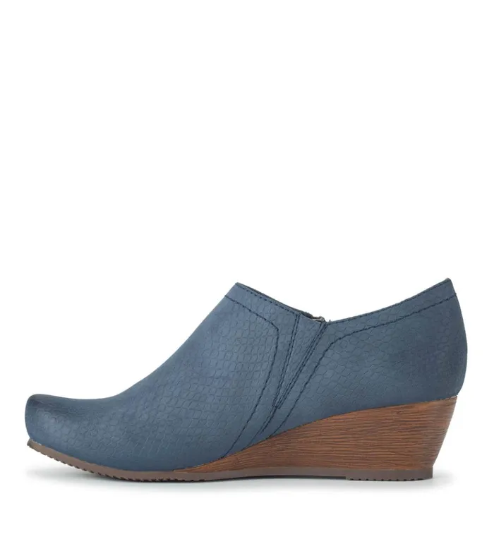 Women Louise Wedge Ankle Bootie Midnight Baretraps Booties