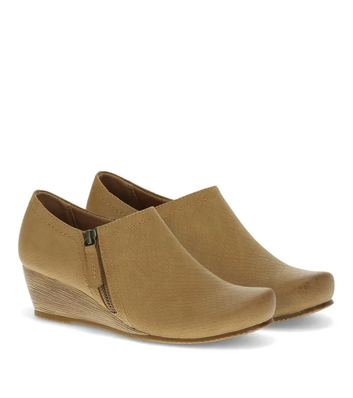 Women Louise Wedge Ankle Bootie Sandstone Baretraps Booties