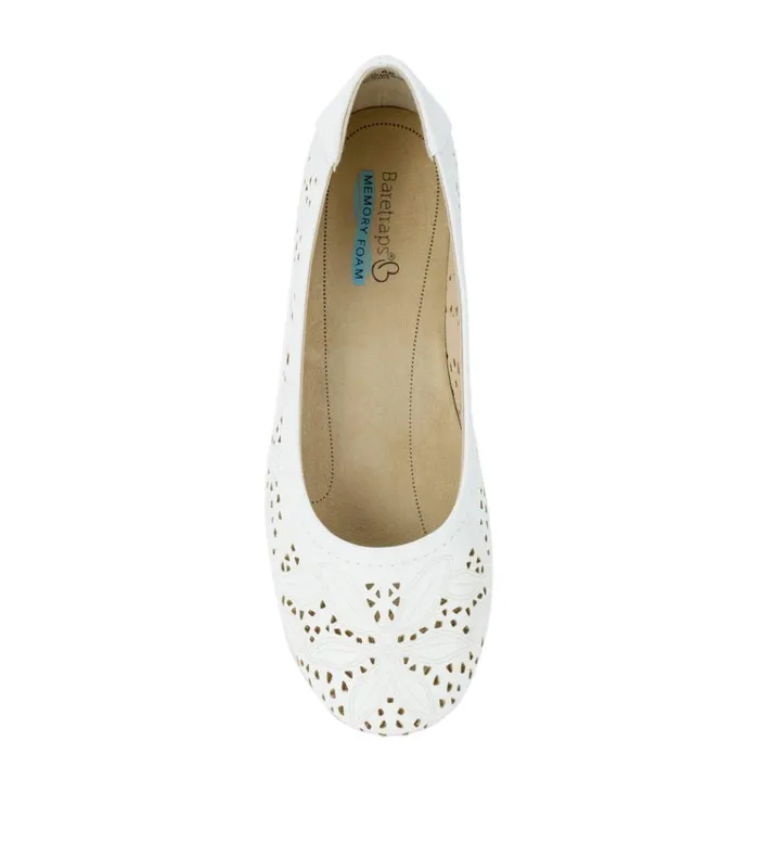 Women Mariah Casual Flat White Baretraps Flats and Loafers