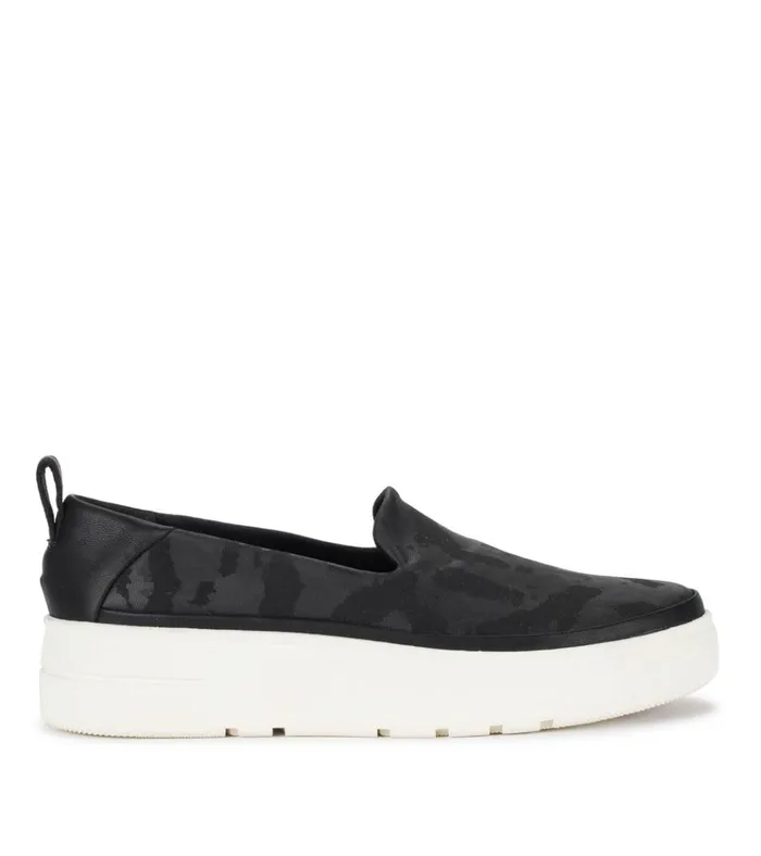 Women Nevin Slip On Sneaker Black Camo Baretraps Flats and Loafers