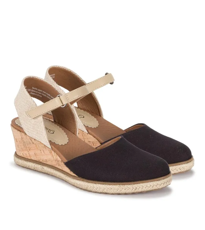 Women Ocean Closed Toe Wedge Sandal Black Canvas Baretraps Wedge Sandals