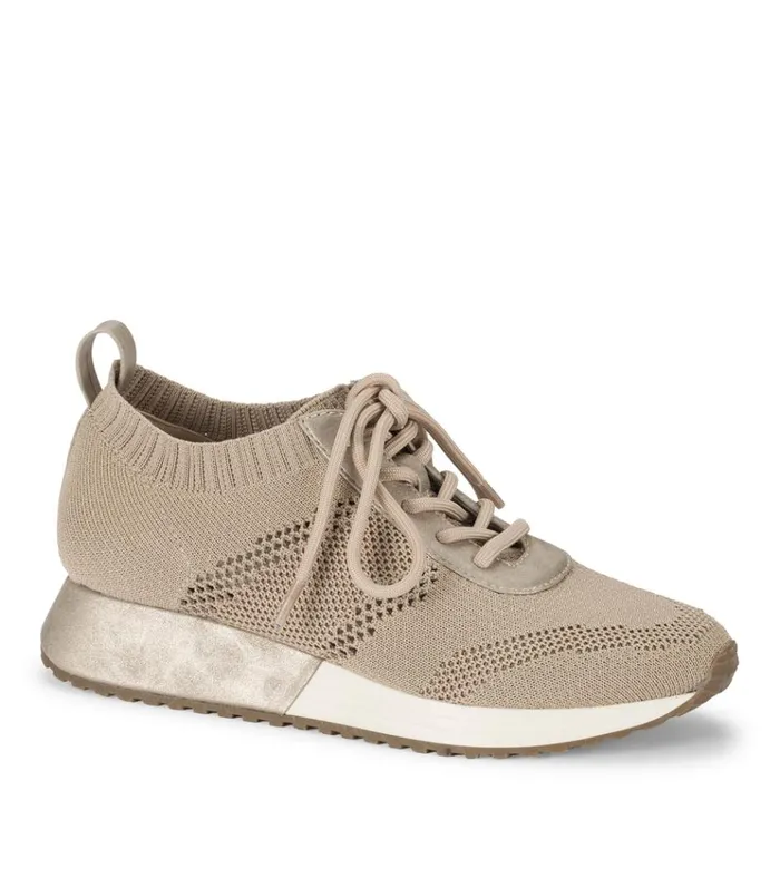 Women Palta Sneaker Champagne Baretraps Sneakers