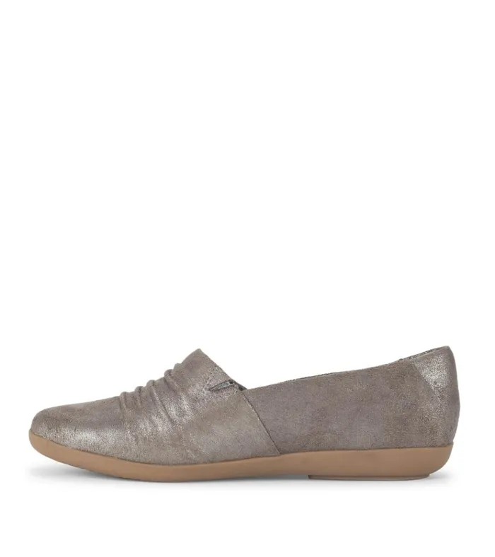 Women Piper Slip On Gunmetal Baretraps Flats and Loafers