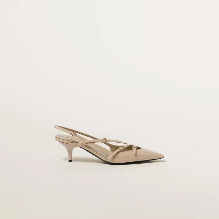 Women Pumps Miu Miu Patent Leather Slingbacks With Buckles Sand Beige Women Pumps Miu Miu Patent Leather Slingbacks With Buckles Sand Beige