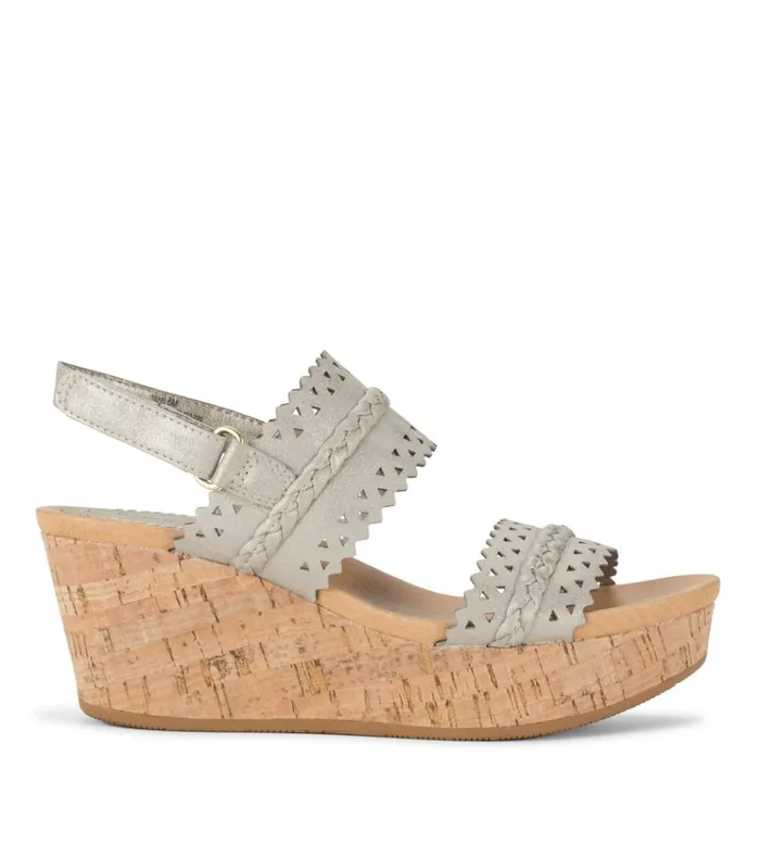 Women Rene Wedge Sandal Champagne Baretraps Wedge Sandals