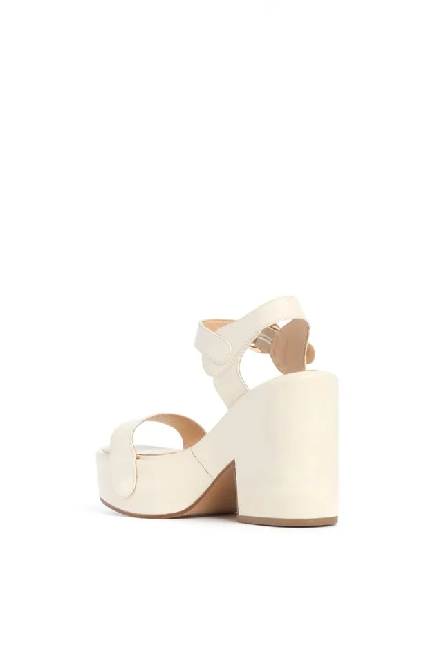 Women Sandals Gabriela Hearst Iris Platform Sandal In Cream Leather