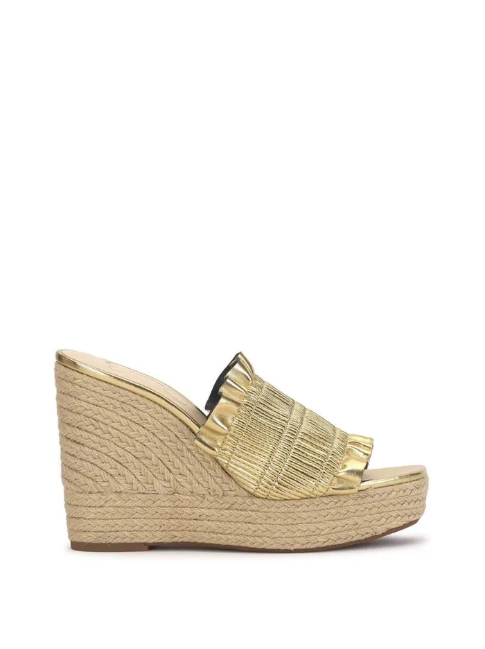 Women Serilda Espadrille Wedge In Gold Jessica Simpson Slides and Mules