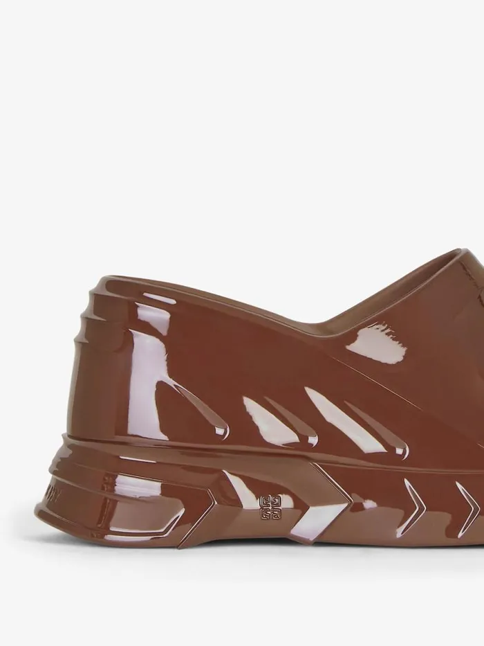 Women Shark Lock Givenchy Marshmallow Wedge Sandals In Rubber Chocolate