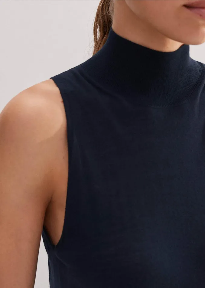 Women Superfine Merino Halter Funnel Neck Top Navy MEEM