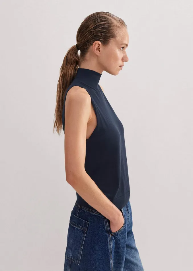Women Superfine Merino Halter Funnel Neck Top Navy MEEM