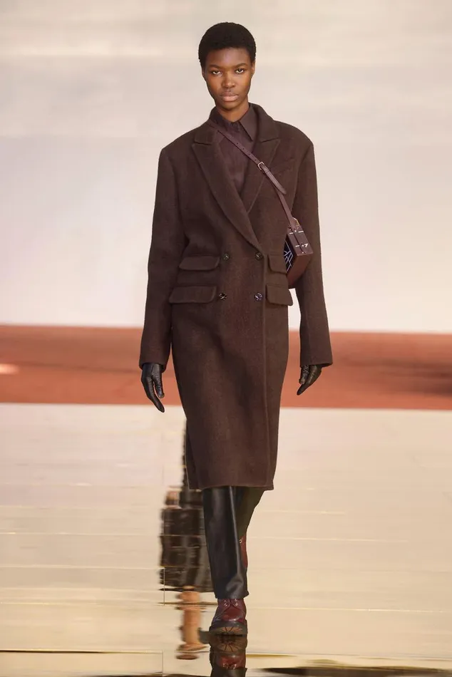 Women Tops Gabriela Hearst Etlin Shirt In Chocolate Superfine Wool