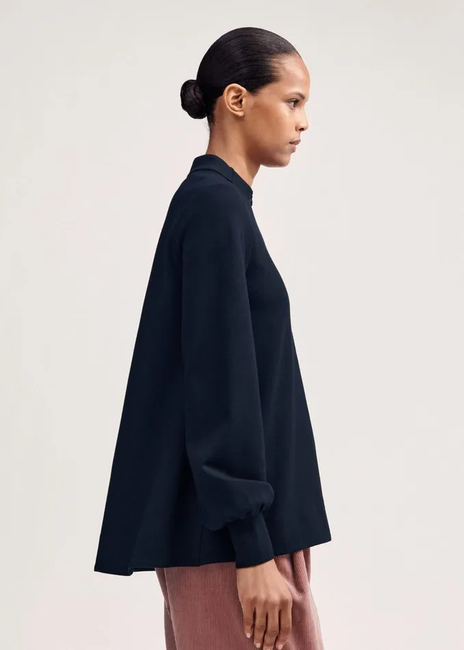 Women Travel Tailoring Balloon Sleeve Swing Top Black MEEM