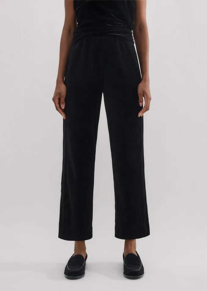 Women Velour Slim Crop Pant Black MEEM