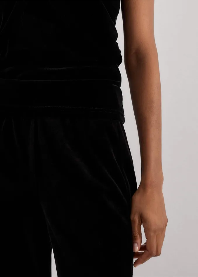 Women Velour Slim Crop Pant Black MEEM